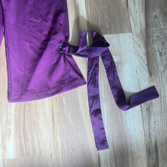 Banana Republic Women’s Business Casual Top - Maroon - XL NWT - Picture 3 of 5